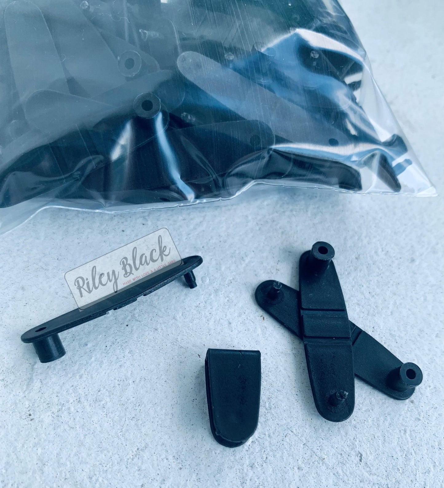 Black XL Keychain Thingies® 1/8”+ - LoneStar Adhesive