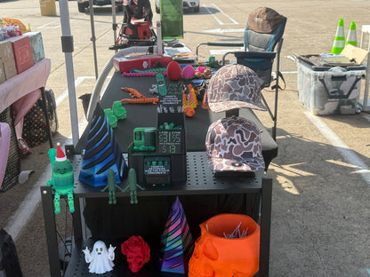 Tabletop 2 Hat Display - LoneStar Adhesive